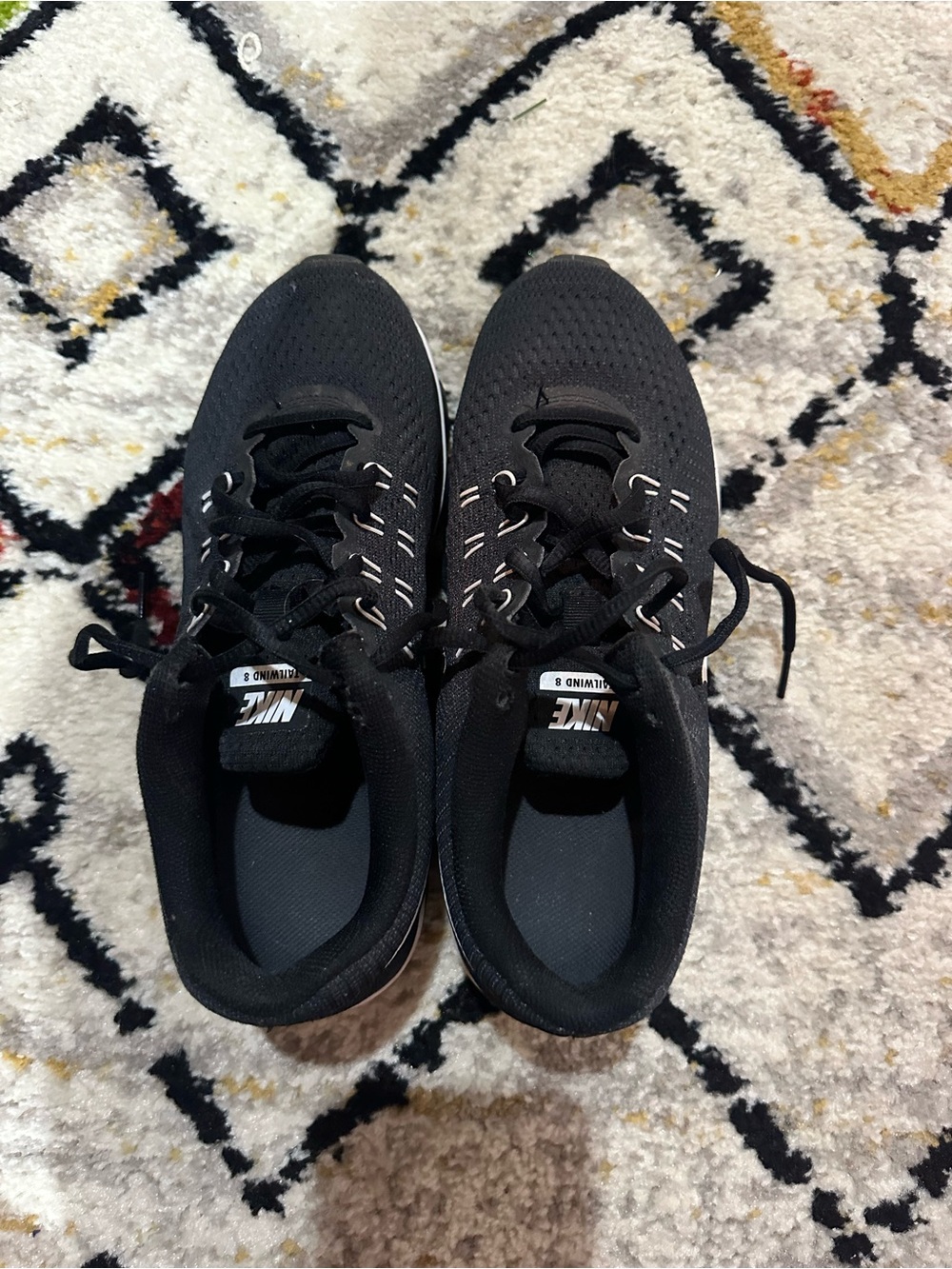 Nike Black & White Men’s Running Sneakers - Picture 2 of 2